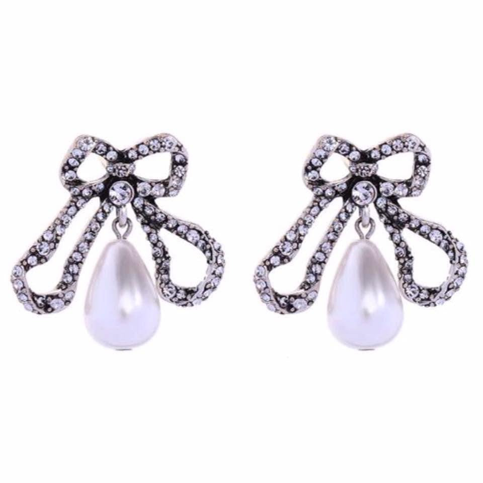 Pearl bling earrings